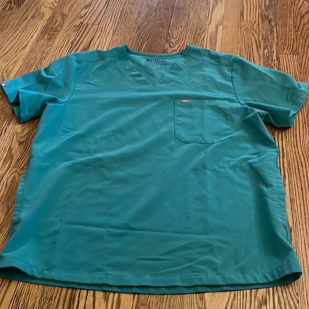 FIGS Chisec 3 pocket scrub top men’s XL